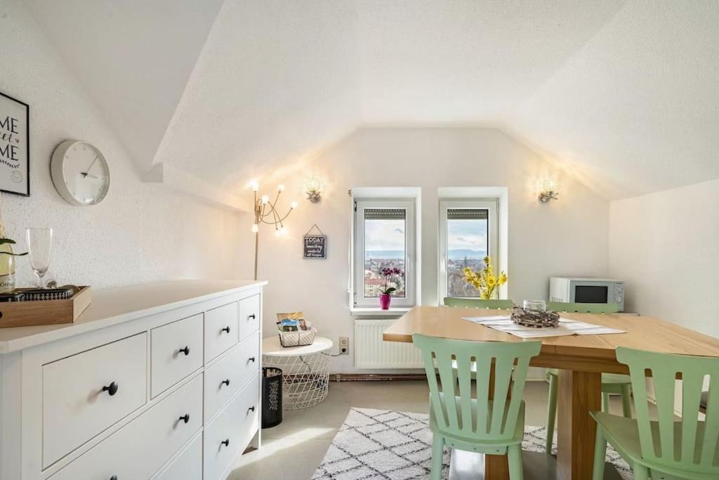 Blick Ueber Dresden - Terrasse - 3 Zimmer - Modern Renoviert 외부 사진